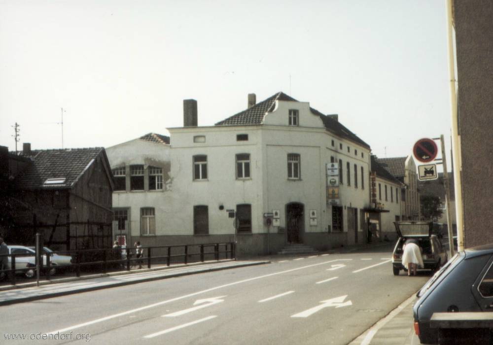 Zurueck